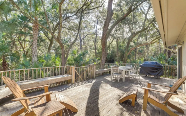 Spacious Kiawah Island Home w/ Deck, Walk to Beach