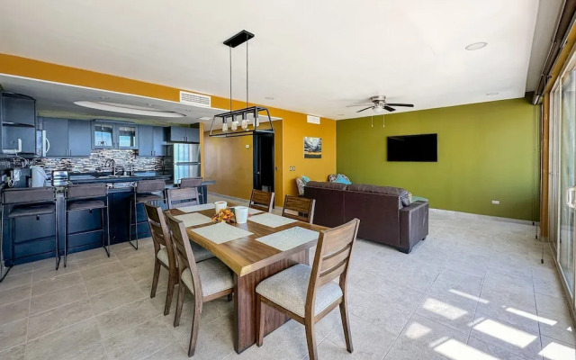 Upscale Ocean View Condo Close to it all Great