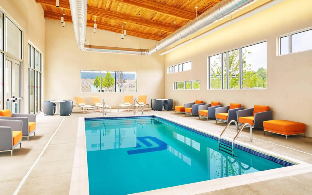 Aloft Beachwood
