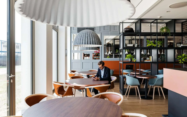 B And B Hotel Antwerp Zuid