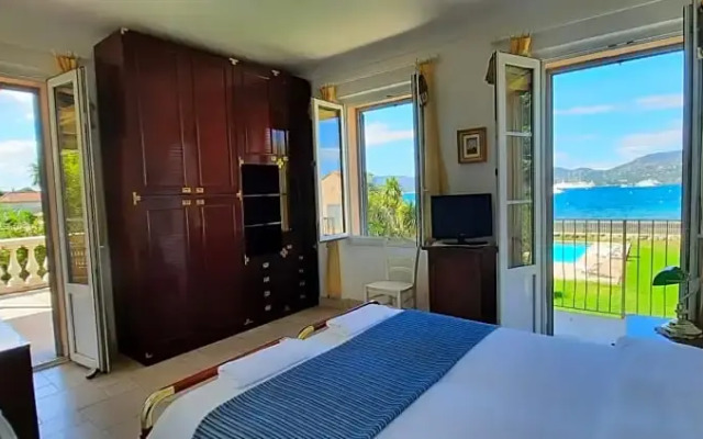 Villa Playa del Sol - B1e1