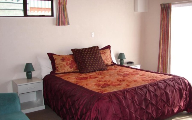 193 Aorangi Manor Motel