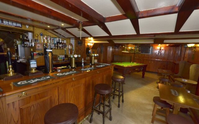 Auld Cross Keys Inn