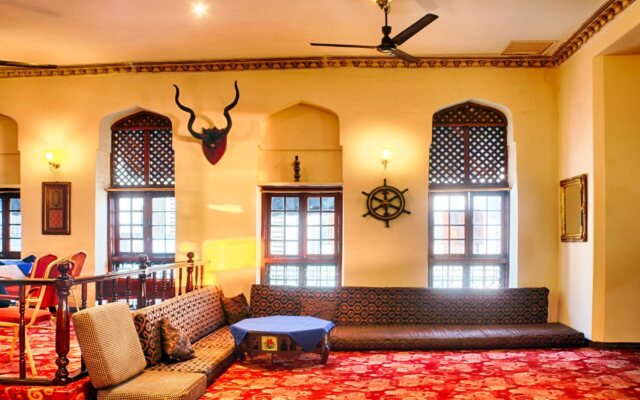 Africa House Hotel