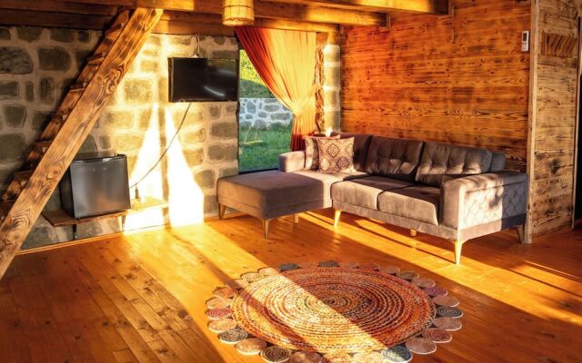 Şahmaran Bungalov