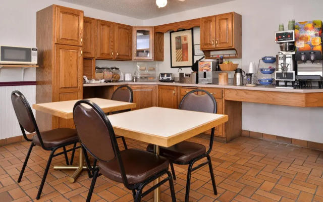 Americas Best Value Inn & Suites Sidney