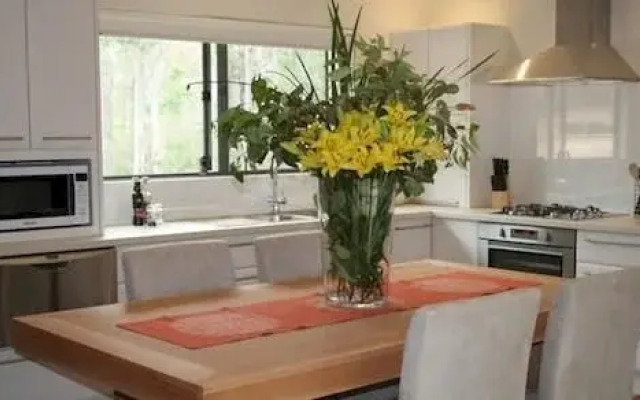 Jarrah Grove Forest Retreat - Adults Only