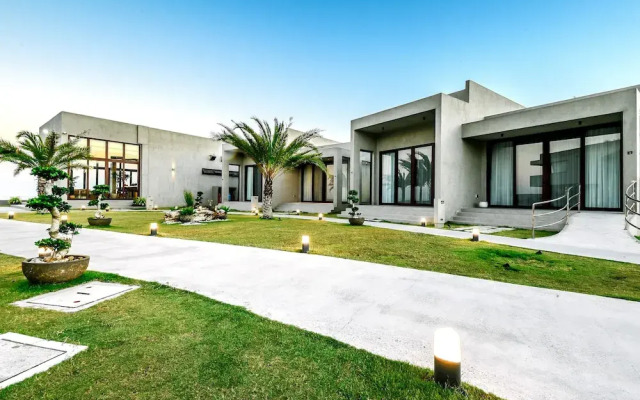 TANA Beach Villas