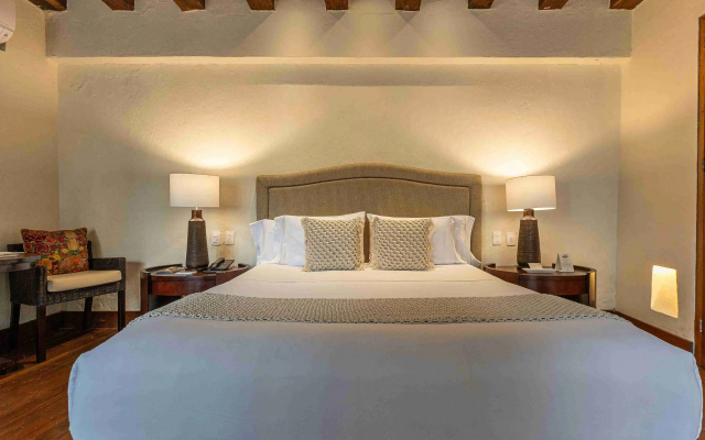 Ananda Hotel Boutique
