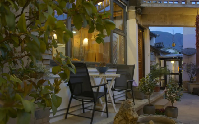 Dali Cindura-Di Hotel