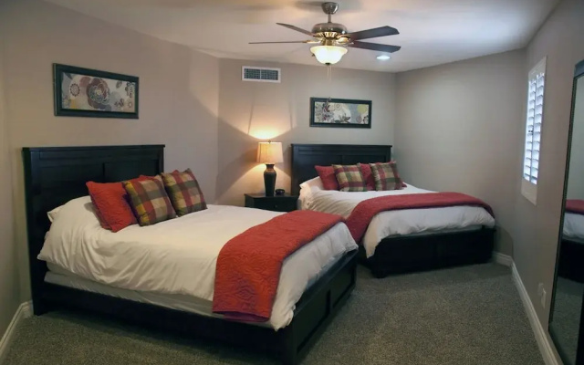 Casa Saguaro 4 Bedroom Home by RedAwning
