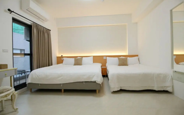 Mooon House