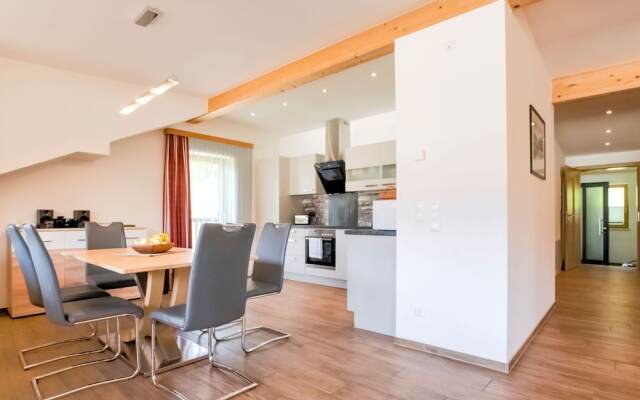 Sunlit Apartment near Ski Area in Weissensee