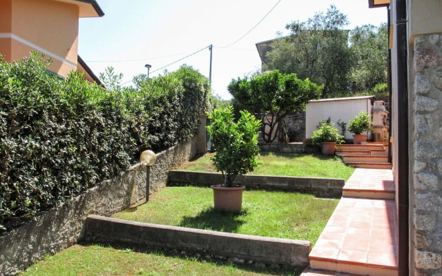 Cristina Santa Lucia