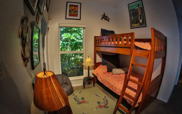Kona Bay Hale by RedAwning