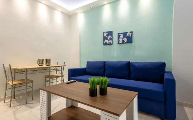 F & B Collection - Flat for 3