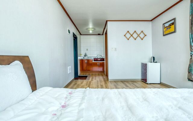 Sea Dragon Pension