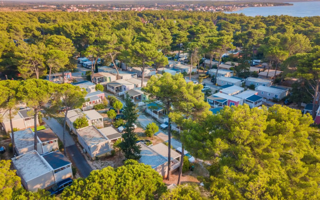 Zaton Holiday Resort Mobile Homes