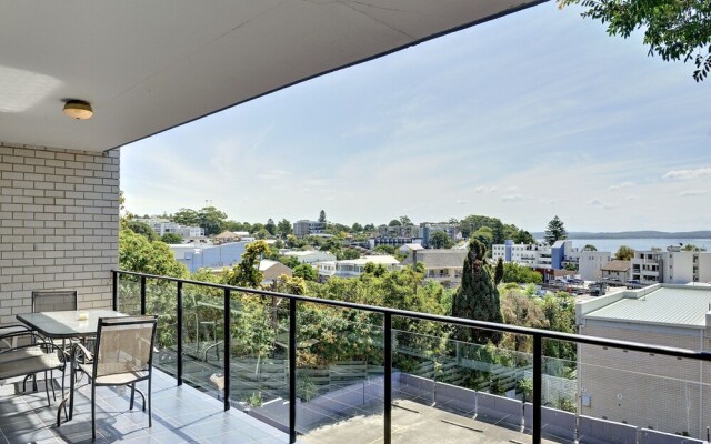 Sunset Towers,  Unit 6/25 Donald Street