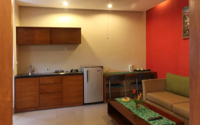 The Green Zhurga Suites