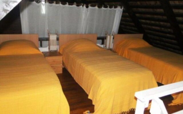 Linareva Moorea Beach Resort