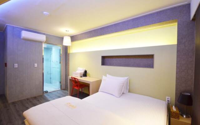 Daegu Seongseo Owall Hotel