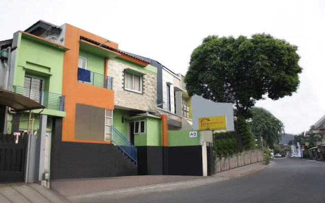 OYO 188 Nely Murni Residence