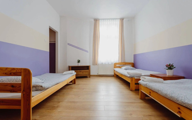 Tara Hostel