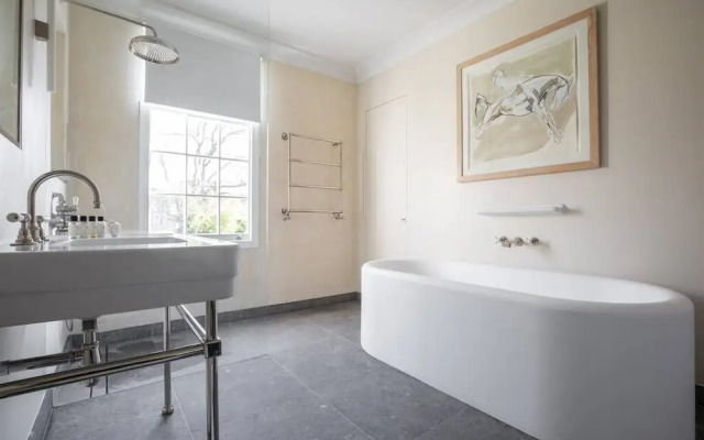 Albert Street V by Onefinestay