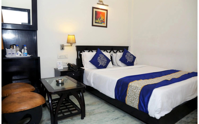 Hotel The R Blues – Guest Rooms – Delhi