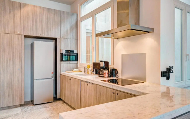 Three Bedroom Marble Apartment in the Heart of Antwerp