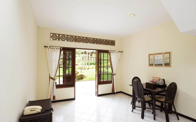 Royal Hotel and Villa Batu