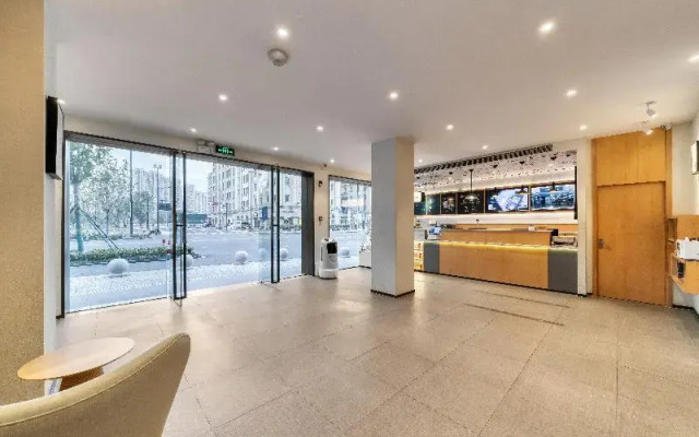 Hanting Hotel Tongxiang Zhenxing Road