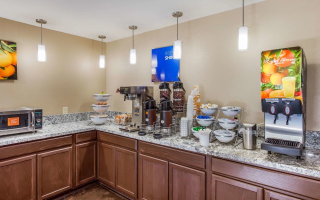 Quality Inn Charleston South