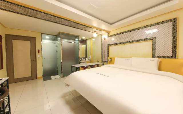 Sugar Hotel