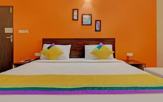 Itsy Hotels Royal Monarch
