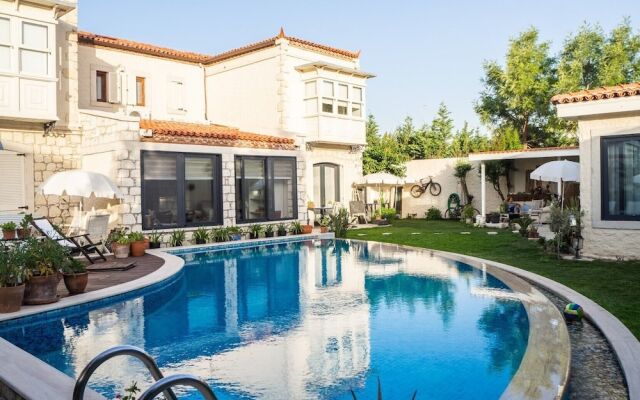 Sedirli Ev Alacati