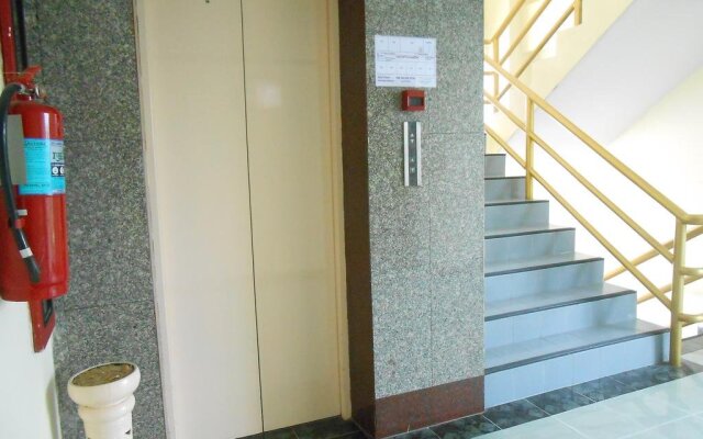 The Tower Praram 9 Hotel