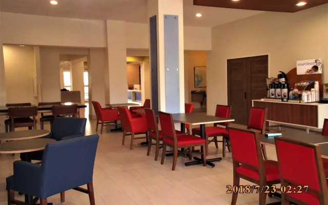 Holiday Inn Express Hotel & Suites Tampa-Fairgrounds-Casino by IHG