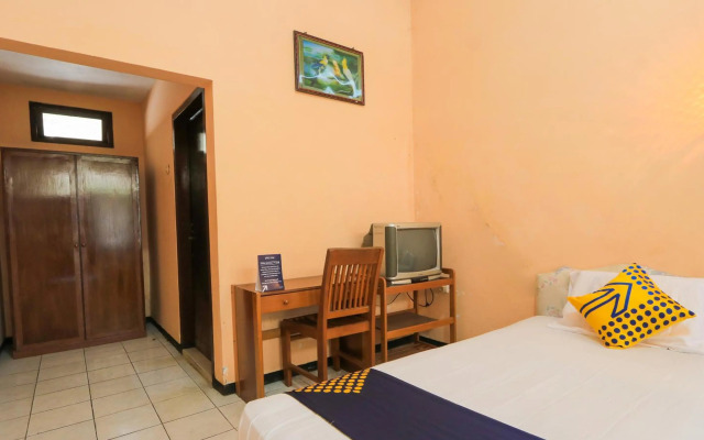 OYO 2465 Hotel Raung View