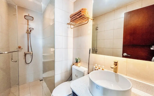 Luxe City Studio Hideaway