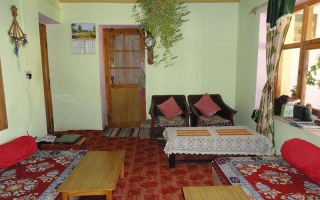 Sia La Guest House