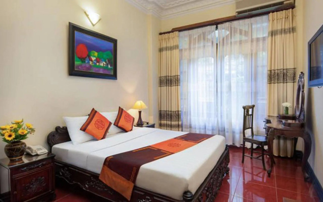 Lucky Hotel