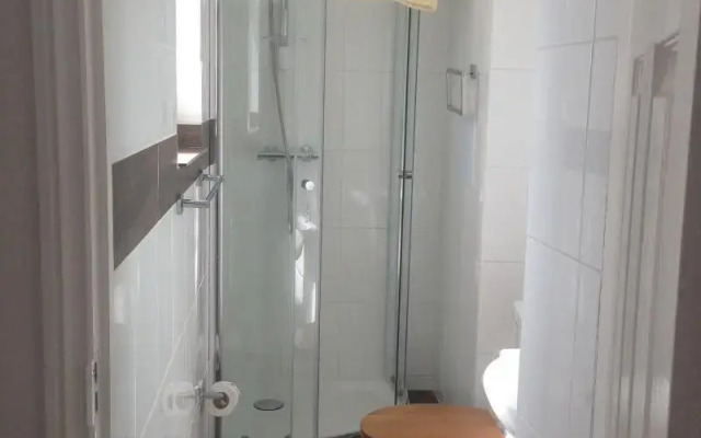 The Glastonbury Hotel