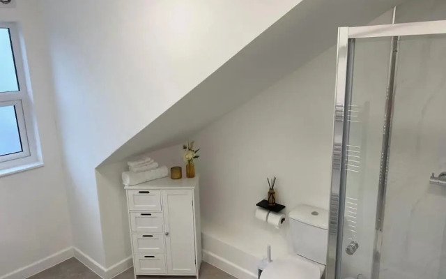 1 & 2 Bedroom Apartments in Watford