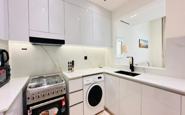 OYO 1287 Home Fully Furnished 1Bed At JVC