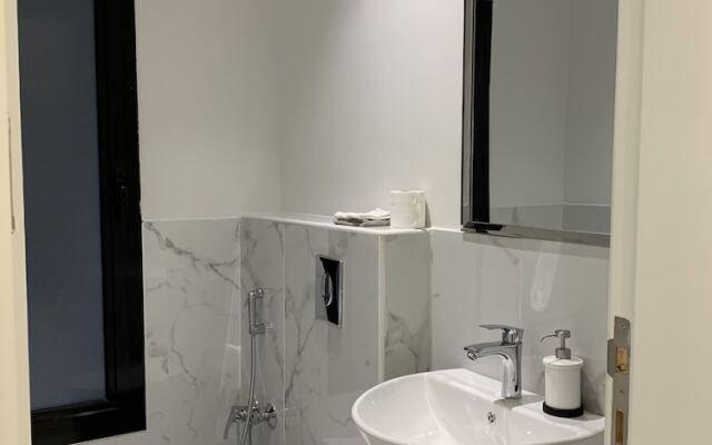 Ewa Alysamin District