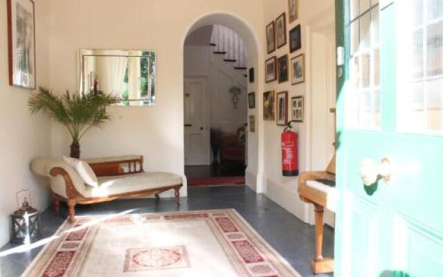 Hollybank Bed  Breakfast