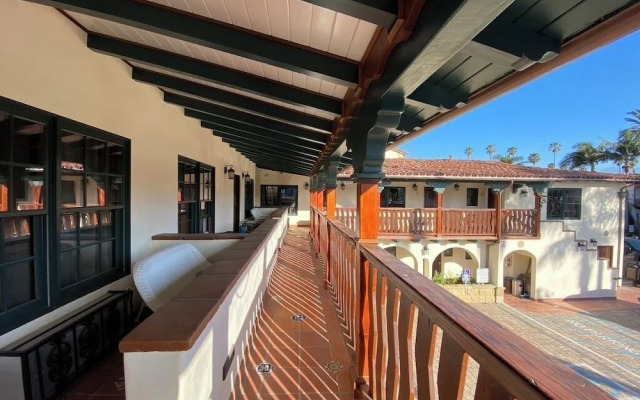 Tide Pool Villas
