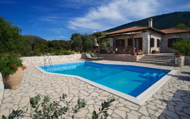 Villa Koutsoypia Stone House